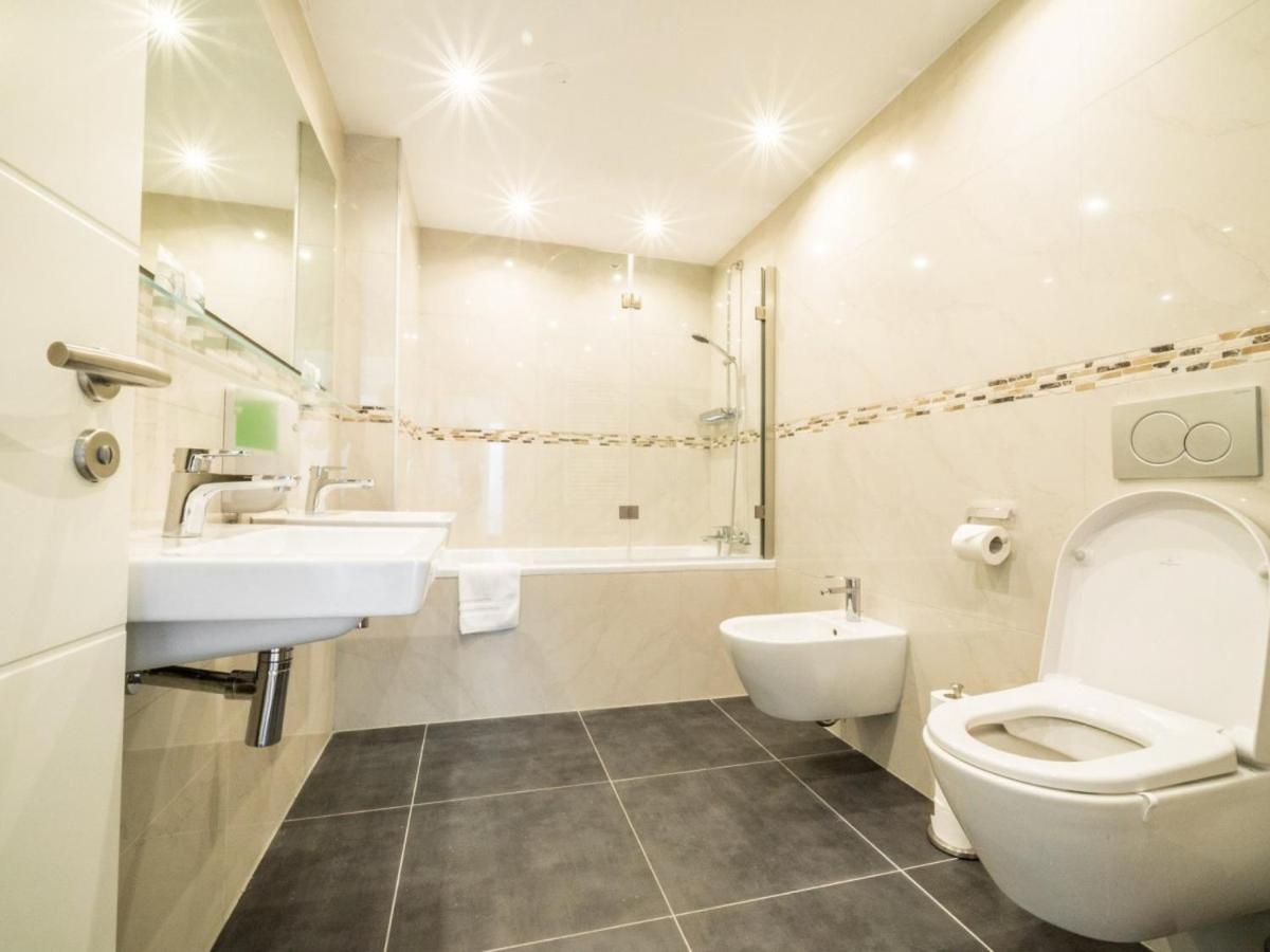 Zeta Beds Bed & Breakfast Den Haag Bagian luar foto